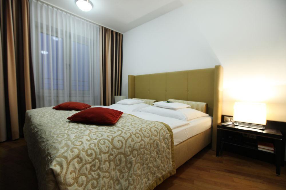 Lindner Hotel Frankfurt Main Plaza, Part Of Jdv By Hyatt Frankfurt am Main Ngoại thất bức ảnh