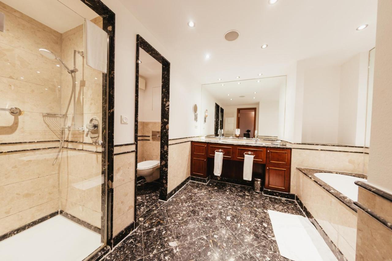 Lindner Hotel Frankfurt Main Plaza, Part Of Jdv By Hyatt Frankfurt am Main Ngoại thất bức ảnh