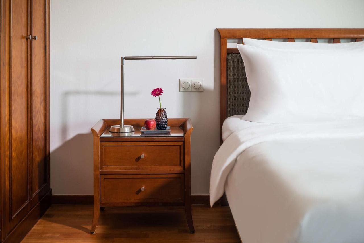 Lindner Hotel Frankfurt Main Plaza, Part Of Jdv By Hyatt Frankfurt am Main Ngoại thất bức ảnh