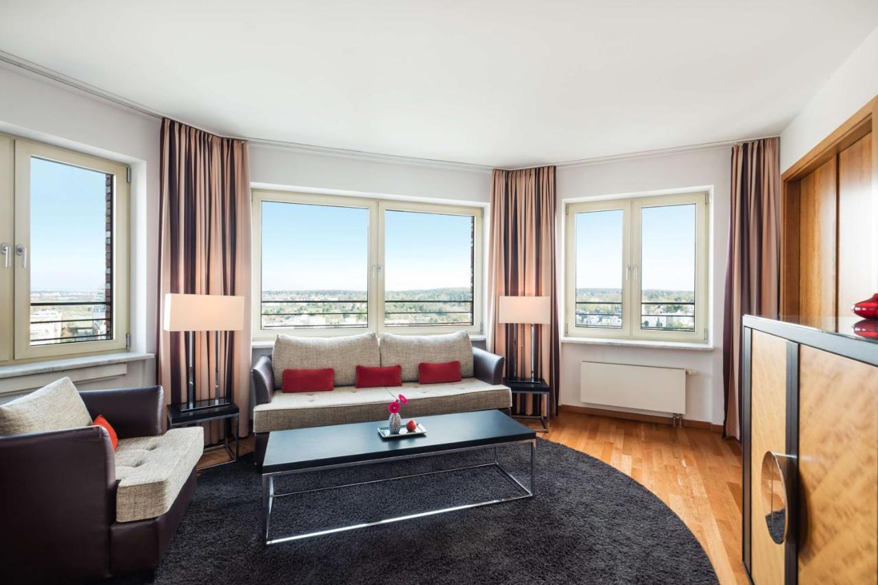 Lindner Hotel Frankfurt Main Plaza, Part Of Jdv By Hyatt Frankfurt am Main Ngoại thất bức ảnh