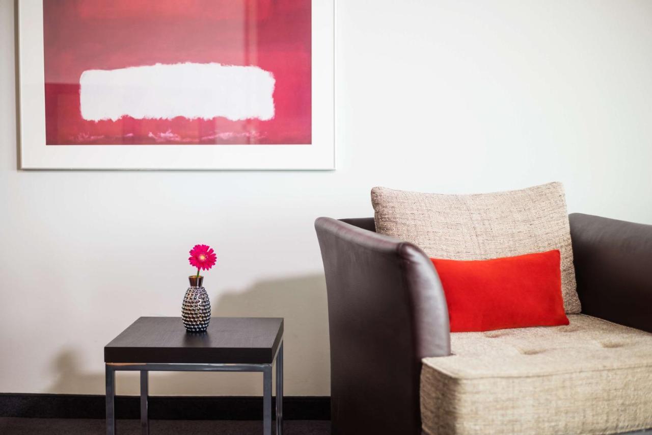 Lindner Hotel Frankfurt Main Plaza, Part Of Jdv By Hyatt Frankfurt am Main Ngoại thất bức ảnh