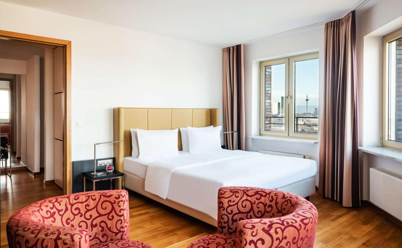 Lindner Hotel Frankfurt Main Plaza, Part Of Jdv By Hyatt Frankfurt am Main Ngoại thất bức ảnh