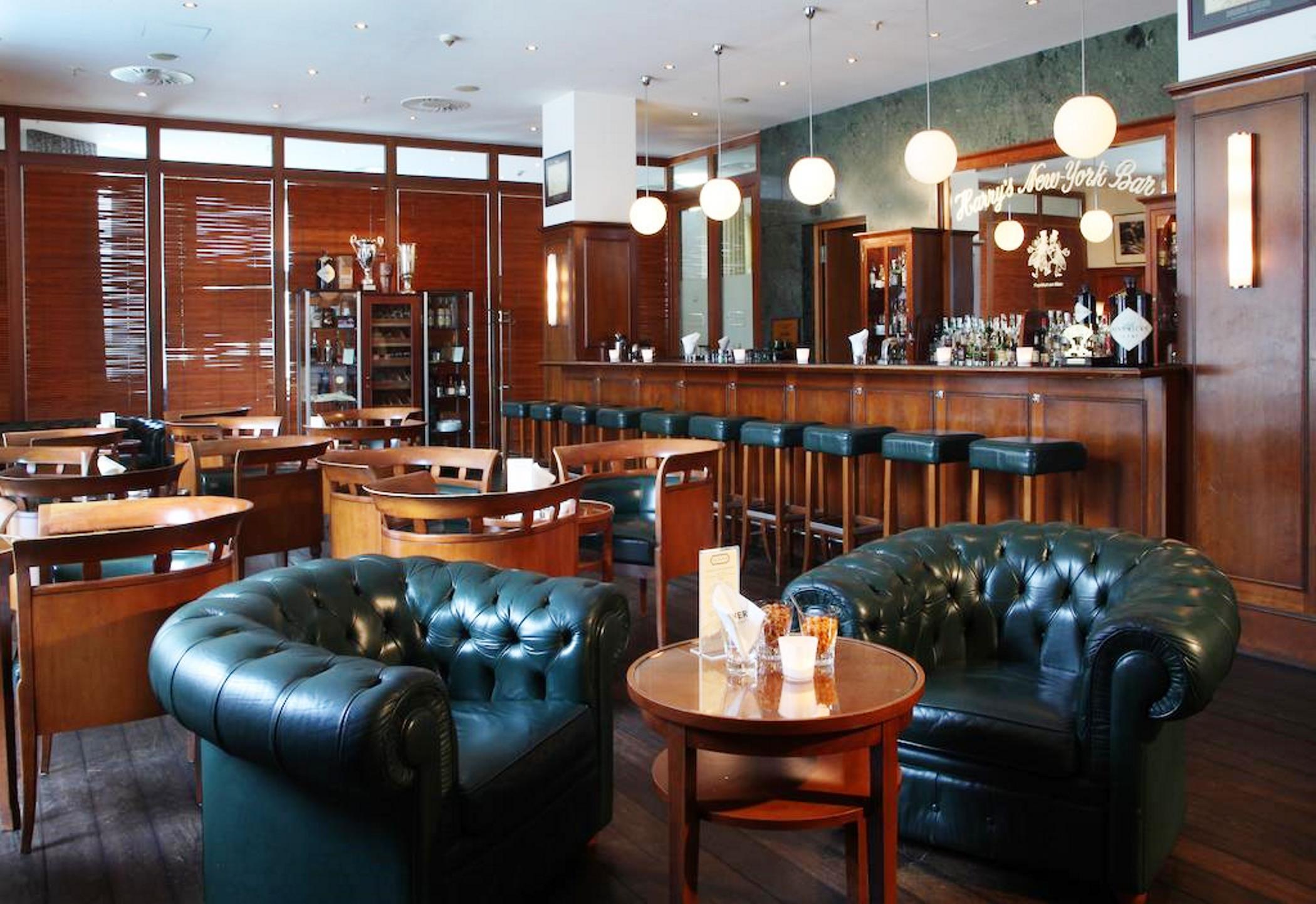 Lindner Hotel Frankfurt Main Plaza, Part Of Jdv By Hyatt Frankfurt am Main Ngoại thất bức ảnh