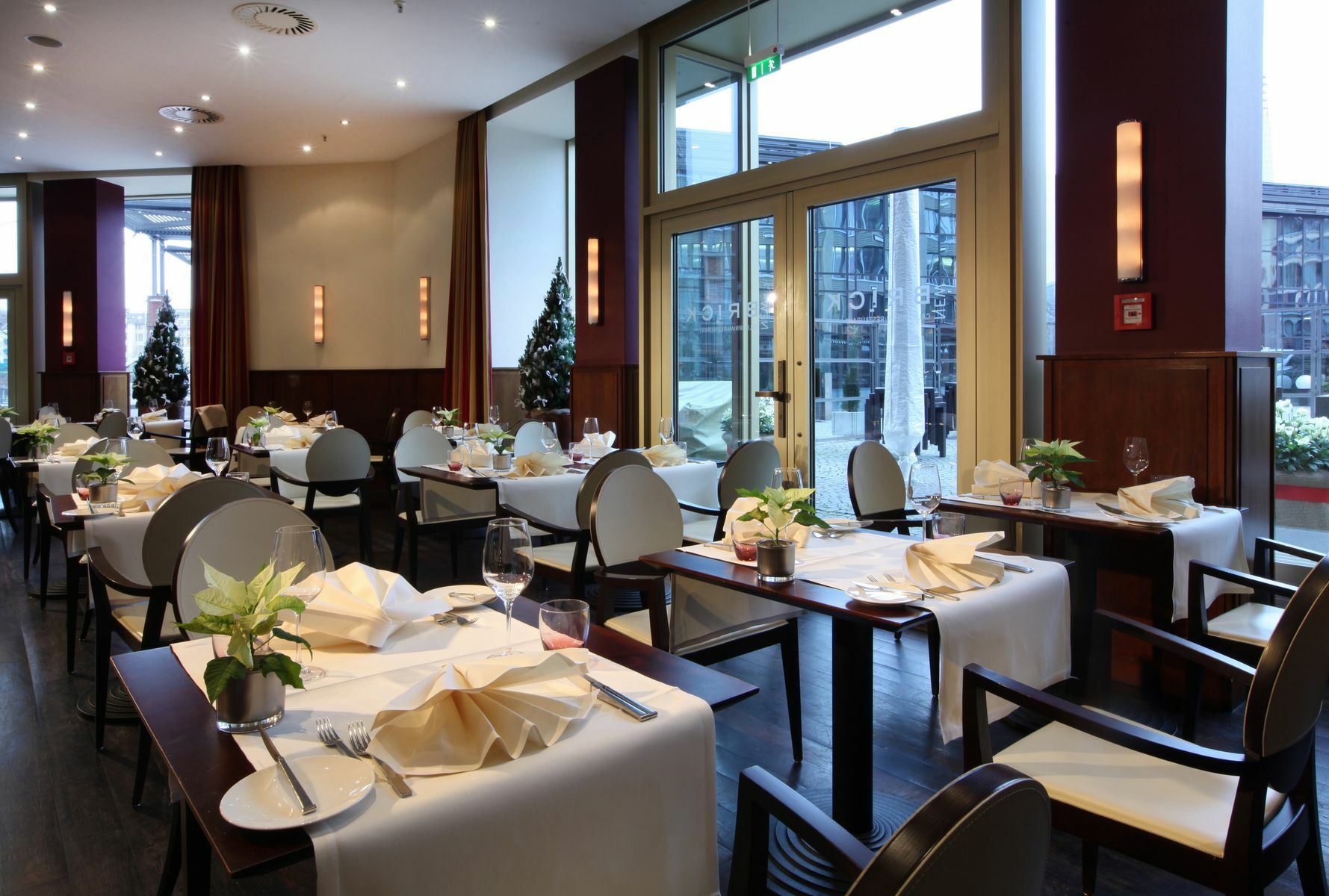 Lindner Hotel Frankfurt Main Plaza, Part Of Jdv By Hyatt Frankfurt am Main Ngoại thất bức ảnh